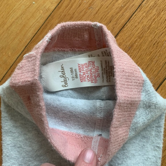 Hanna Andersson Chambray Daisy Dress + 2 Stockings 12-18 months - Picture 4 of 6